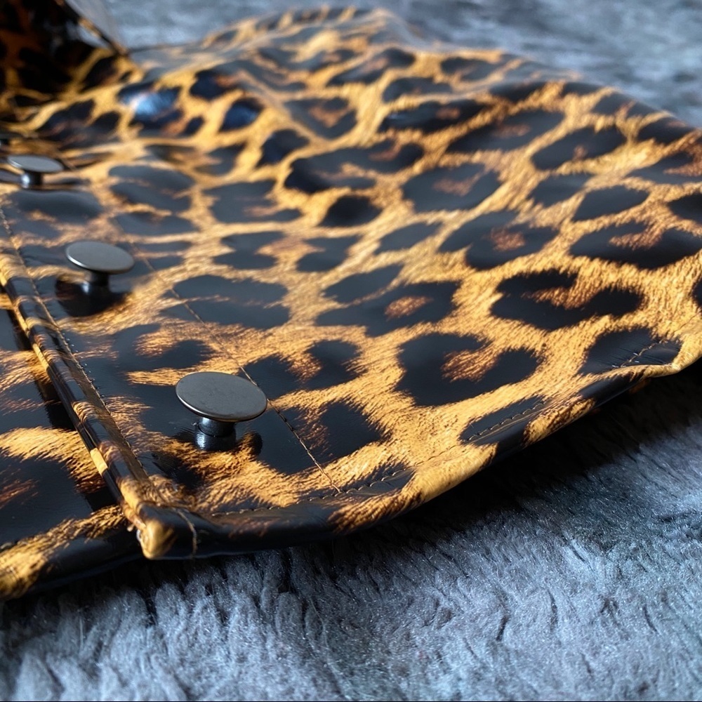 Hot & Delicious Leopard Vinyl Jacket - Picture 9 of 13